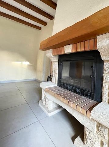 La Meignanne (49770) Maison ancienne + dépendances sur 2000 m²