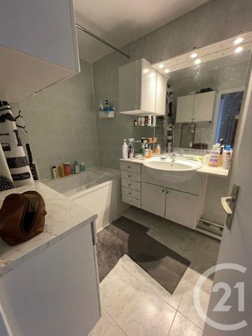 Appartement F5 à vendre  5 pièces - 103,01 m2 CERGY - 95