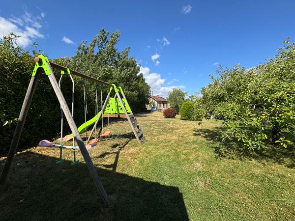 GAILLAC . TERRAIN DE +/- 663 m²