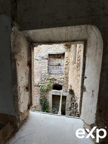 EXCLUSIVITÉ JCL by eXp – Authentique maison bourgeoise à restaurer au cœur du Luberon