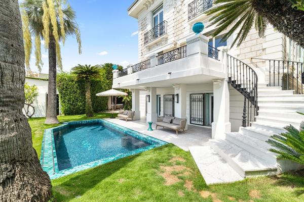 Vente Maison de maître Nice 8 Pièces 227 m²