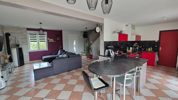 Pavillon à vendre à Gorron en Mayenne (53120), ref : 2878