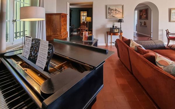 Maison à vendre    11 pièces • 424,06 m2 Le Cannet