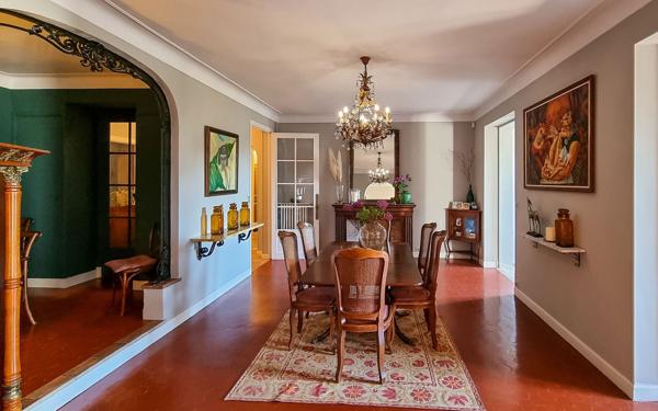 Maison à vendre    11 pièces • 424,06 m2 Le Cannet