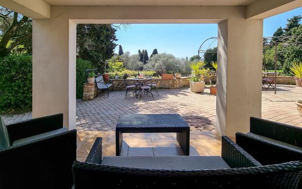 Maison à vendre    11 pièces • 424,06 m2 Le Cannet