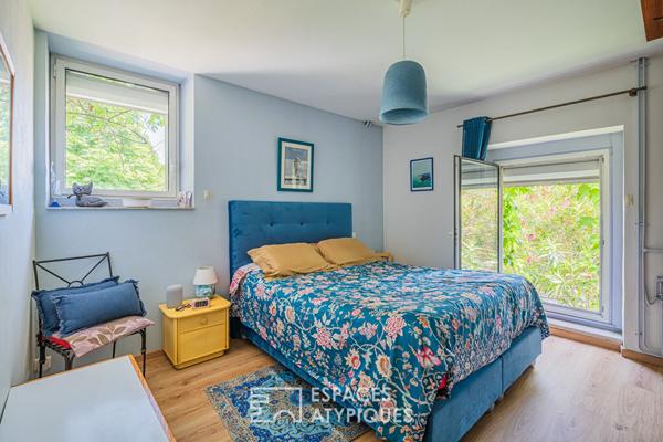 Maison de ville et son petit jardin intimiste dans le quartier Croizat