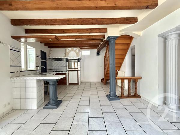 Maison à vendre  5 pièces - 130,79 m 2   MOULINS  - 03