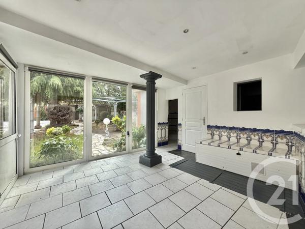 Maison à vendre  5 pièces - 130,79 m 2   MOULINS  - 03
