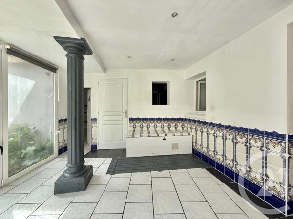 Maison à vendre  5 pièces - 130,79 m 2   MOULINS  - 03