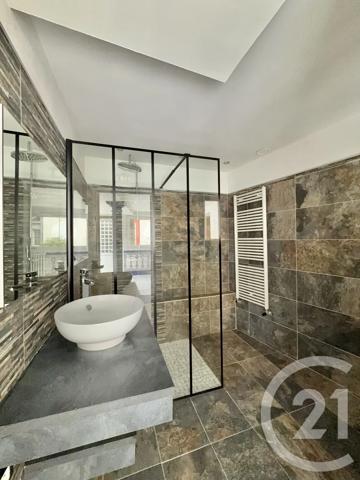Maison à vendre  5 pièces - 130,79 m 2   MOULINS  - 03