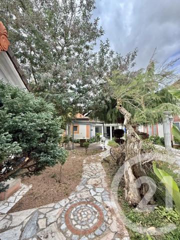 Maison à vendre  5 pièces - 130,79 m 2   MOULINS  - 03