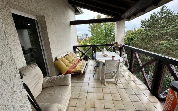 Appartement à vendre    3 pièces • 70 m2 Mérignac