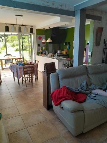 Moissac, 82200, Tarn et Garonne, Maison 195 m2  7 pièce(s) 3/4 ch. dont 1 suite. Piscine, 7 pièce(s) 3/4 ch. dont 1 suite