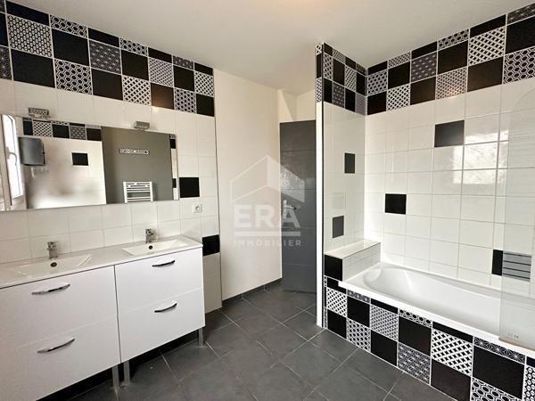 BORDES : Pavillon T5 de +100m2 avec garage, jardin, et piscine, proche TURBOMÉCA SAFRAN
