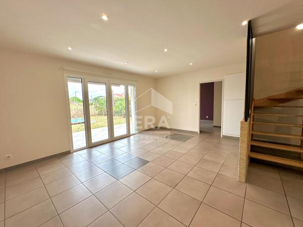 BORDES : Pavillon T5 de +100m2 avec garage, jardin, et piscine, proche TURBOMÉCA SAFRAN