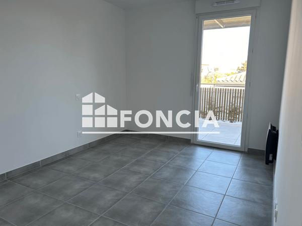 Location Appartement 2 pièces 41.2 m² - 17 AVENUE DE L'EGALITE Vias 34350