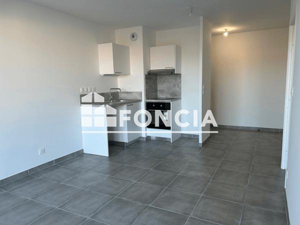 Location Appartement 2 pièces 41.2 m² - 17 AVENUE DE L'EGALITE Vias 34350