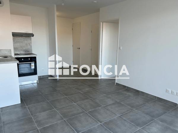 Location Appartement 2 pièces 41.2 m² - 17 AVENUE DE L'EGALITE Vias 34350