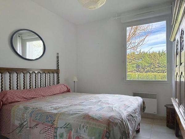 A VENDRE VILLA  Jonquieres Saint Vincent 4 piéces de 124m² avec véranda, parking et terrasse