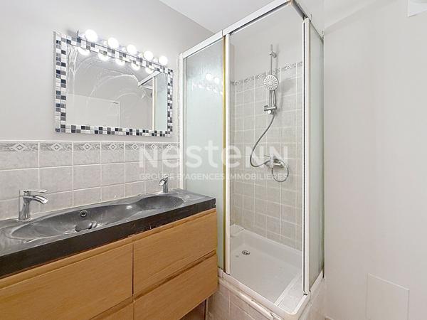 Appartement T4 - 2 chambres - 2 Balcons, Cave et Parking privé - Copropriété rénovée et clôturée - Secteur RAFOUR - 69500 BRON
