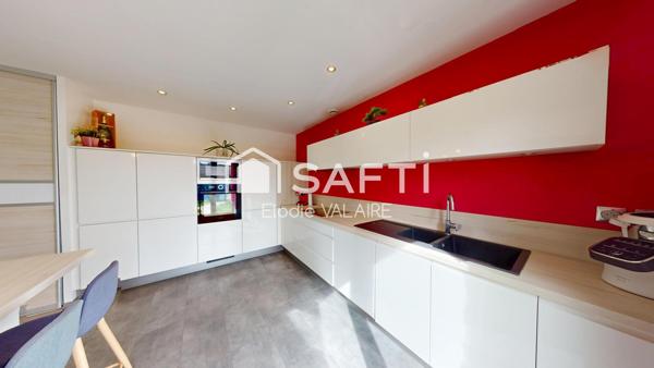 Maison plain-pied 142 m² – Piscine – Terrain 951 m² – Nivolas-Vermelle