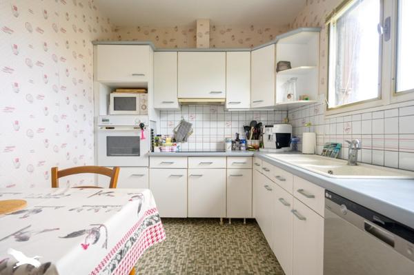 Maison à vendre |  Saint-Xandre |  7 pièces | 180 m²