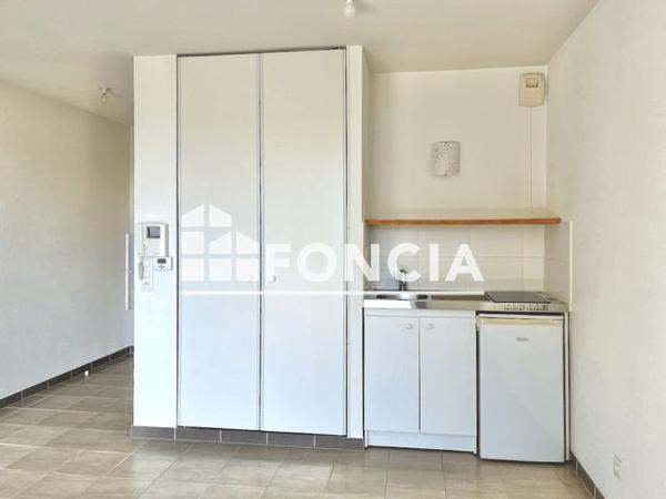 Location Studio 24.38 m² - 21 rue Jean-Simon Berthelemy Besancon 25000