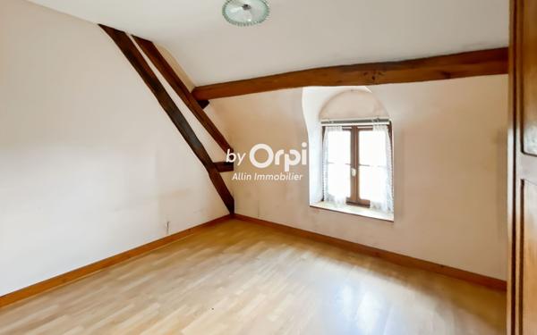 Maison à vendre    5 pièces •  Meaulne