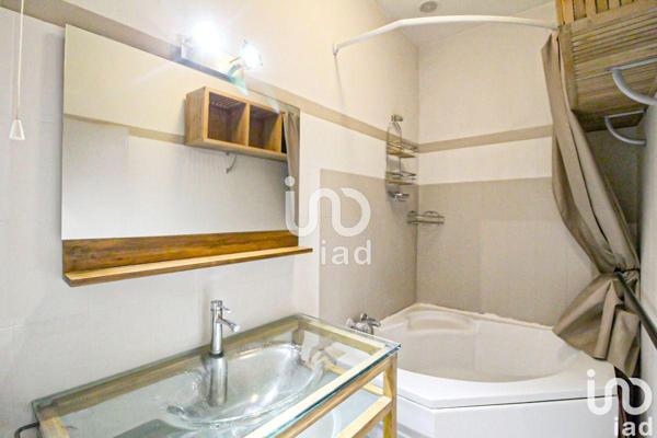 Location appartement 3 pièces 71 m² Nîmes