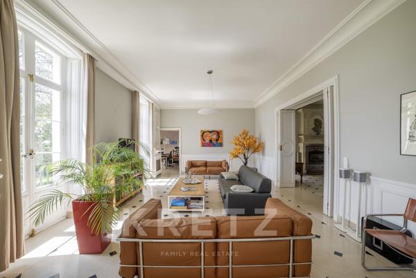 Château et dépendances en parfait état sur 25 ha