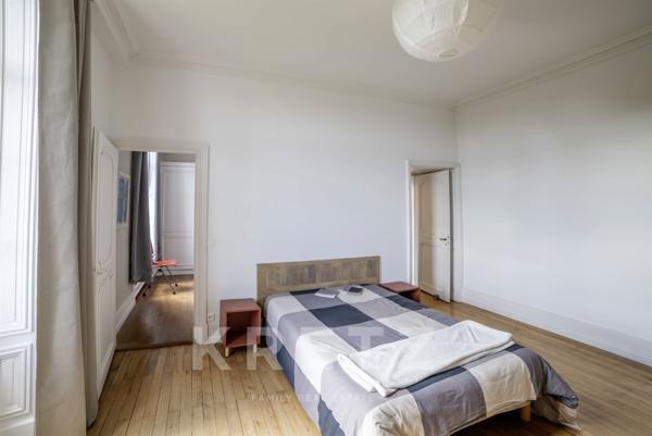 Château et dépendances en parfait état sur 25 ha