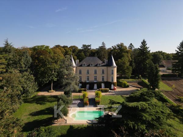 Château et dépendances en parfait état sur 25 ha