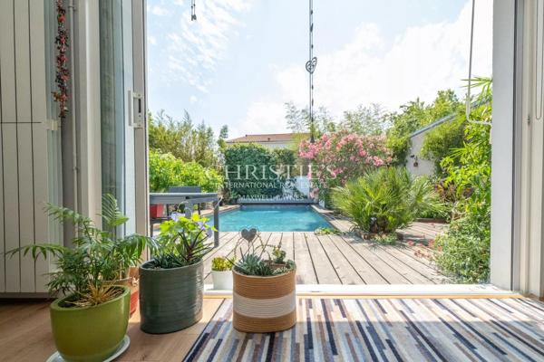 Maison de charme rénovée avec piscine – La Genette, La Rochelle