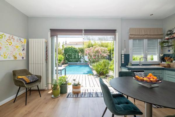 Maison de charme rénovée avec piscine – La Genette, La Rochelle