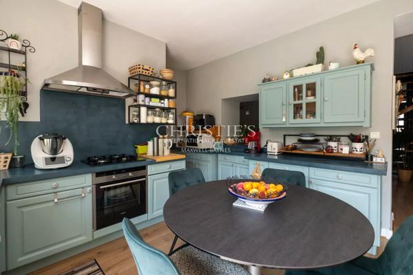 Maison de charme rénovée avec piscine – La Genette, La Rochelle