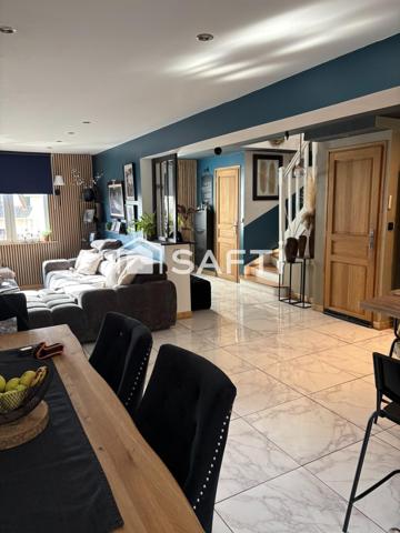 maison décorée avec soin  on pose les meubles