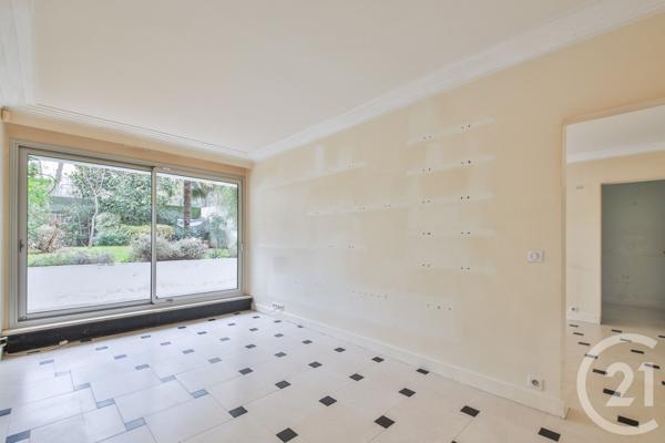 Appartement F4 à vendre  4 pièces - 121,76 m2 PARIS - 75016