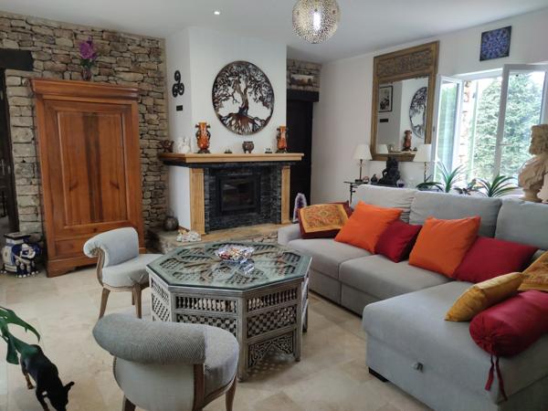 Apt (84400) Apt : villa de 110m² avec 3 chambres et terrain de plus de 550m²