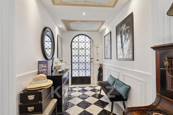 Appartement 3 pièces avec aperçu mer, boulevard de la croisette, Cannes