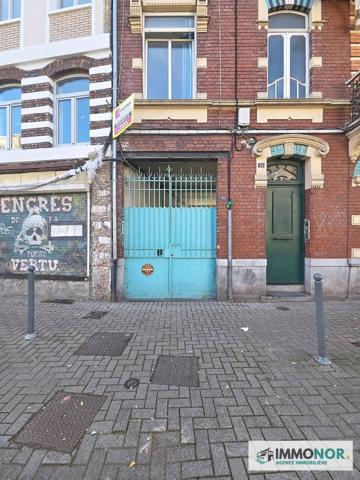Lille – Entrepôt 360 m² à fort potentiel – Idéal lofts ou investissement