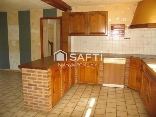 MAISON FAMILIALE INDIVIDUELLE AVEC 4 CHAMBRES, TERRAIN ET GARAGE