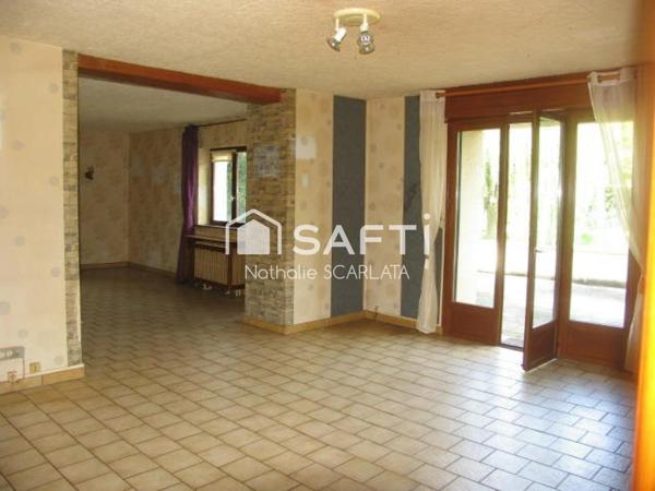 MAISON FAMILIALE INDIVIDUELLE AVEC 4 CHAMBRES, TERRAIN ET GARAGE