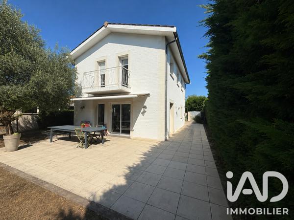 Maison à vendre 6 pièces 133 m² Pessac