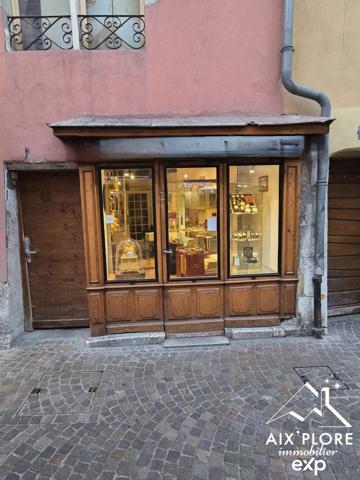 Charmant local commercial – Cœur de la Vieille Ville d’Annecy