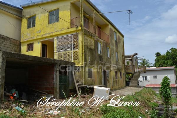 Dpt  (972), à vendre  maison 7 p - 170 m² -  202000 €