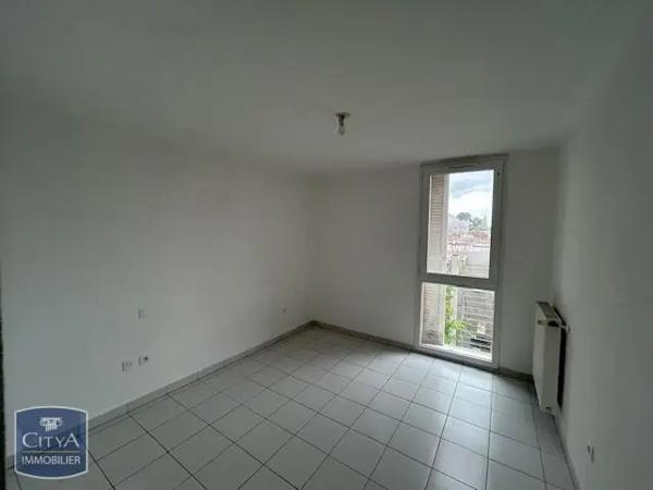 Appartement à louer 4 pièces 74m² Saint-Nazaire (44600)