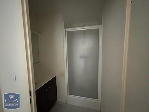 Appartement à louer 4 pièces 74m² Saint-Nazaire (44600)