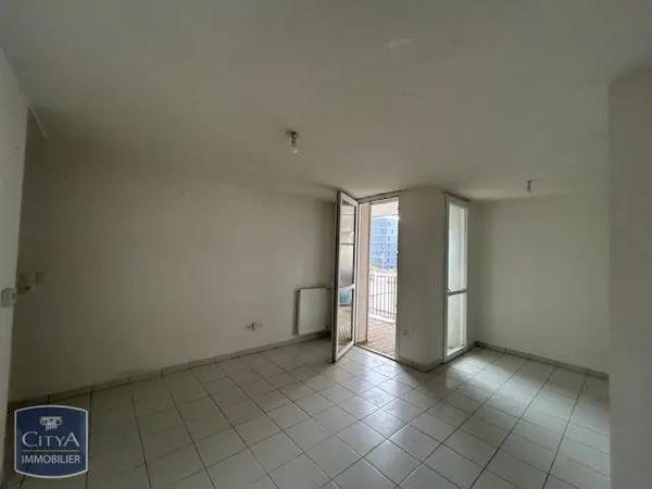 Appartement à louer 4 pièces 74m² Saint-Nazaire (44600)