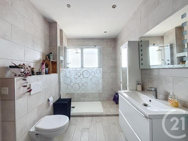 Appartement T5 à vendre  5 pièces - 116,86 m 2   BOUCAU  - 64