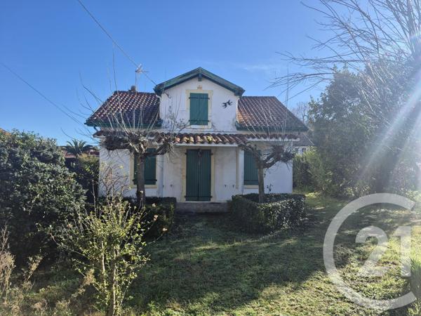 Appartement T5 à vendre  5 pièces - 116,86 m 2   BOUCAU  - 64